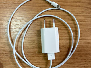 incarcator original Apple cu cablu usb / lightning