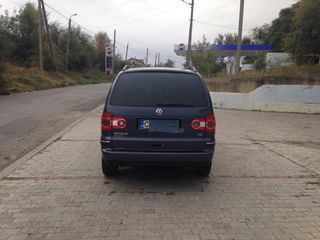 Volkswagen Sharan foto 10