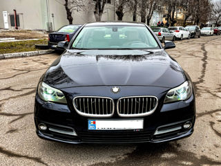 BMW 5 Series foto 2