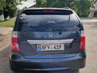 Honda FR-V foto 1