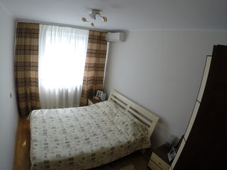 Apartament cu 2 camere, 55 m², Botanica, Chișinău foto 3