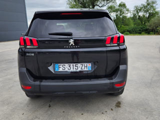 Peugeot 5008 foto 8