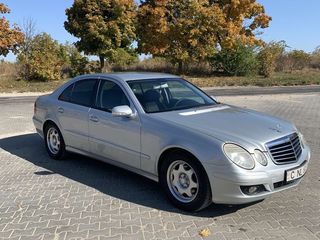 Mercedes E Class foto 3