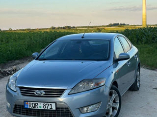 Ford Mondeo foto 1