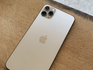 Iphone 11 pro max Gold!!! фото 2