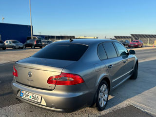 Skoda Superb foto 4