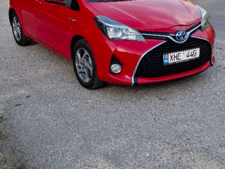 Toyota Yaris foto 2