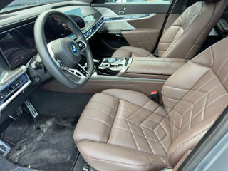 BMW 7 Series foto 15