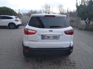 Ford EcoSport foto 4