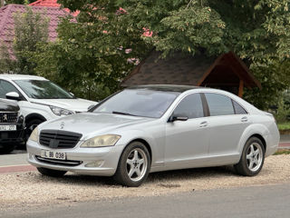 Mercedes S-Class