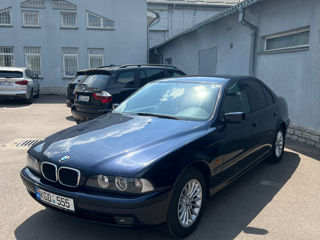 BMW 5 Series foto 5