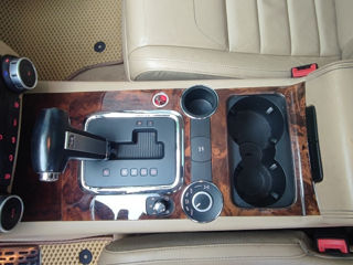 Volkswagen Touareg foto 8