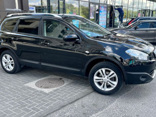 Nissan Qashqai+2