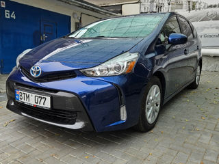 Toyota Prius v