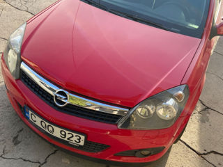 Opel Astra foto 2