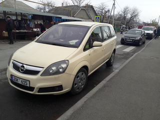 Opel Zafira foto 3