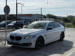 BMW 5 Series foto 2