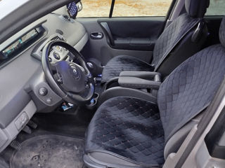 Renault Grand Scenic foto 9