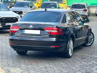 Skoda Superb foto 4