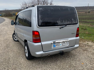 Mercedes Vito foto 2