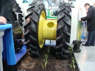 Шины камеры диски для комбайнов 800/65 r32 650/75r32 30.5lr32  24.5r32 23.1r3023.1-26 28lr2прицепов foto 10