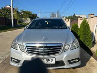 Mercedes E-Class foto 2