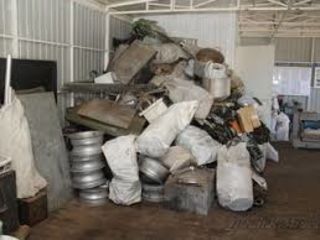Evacuarea gunoiului + hamali.+Demolare