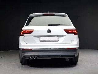 Volkswagen Tiguan foto 3