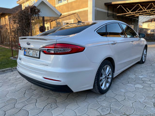 Ford Fusion foto 4