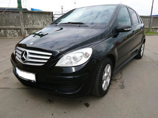 Mercedes B Class foto 1