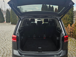 Volkswagen Touran foto 17