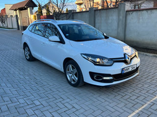 Renault Megane foto 2