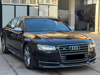 Audi S8 foto 4