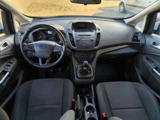 Ford Grand C-MAX foto 9