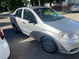 Chevrolet Aveo foto 4