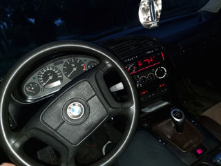 BMW 3 Series foto 4