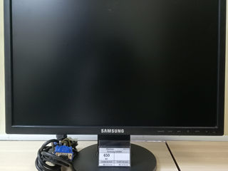 Monitor Samsung 943 NW. Pret 650 lei foto 1