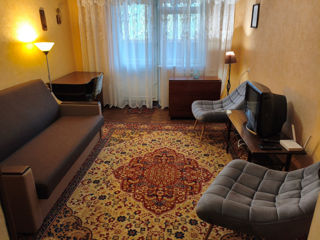 2-комн. кв., 57 м², 3/5 эт.