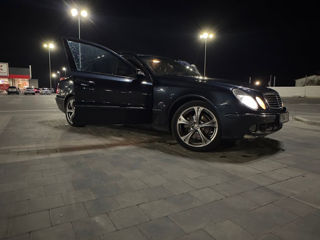 Mercedes E-Class foto 8