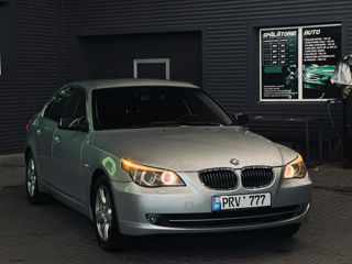 BMW 5 Series foto 3