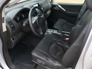 Nissan Pathfinder foto 7