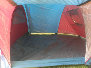 2слойная 3-4 местная  палатка на два входа, привезенная из Германии в хорошем состоянии. foto 6