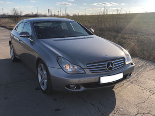 Dezmembrare auto CLS piese Mercedes w219 foto 3