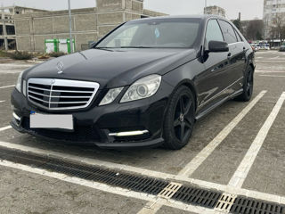 Mercedes E-Class foto 1