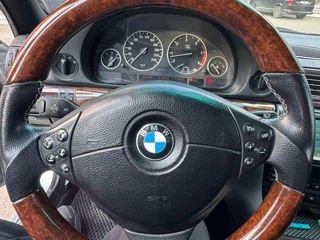 BMW 7 Series фото 8