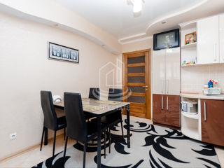 Apartament cu 2 camere, 72 m², Botanica, Chișinău foto 3