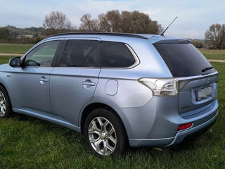 Mitsubishi Outlander foto 6