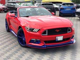 Ford Mustang foto 4