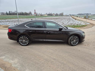 Skoda Superb foto 4