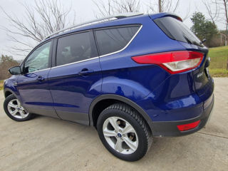 Ford Kuga foto 2